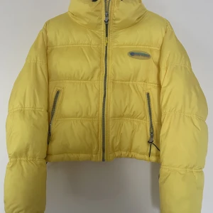 Puffer jacket Pull&Bear - Brand: Pull&Bear Only worn a few times Size Medium 