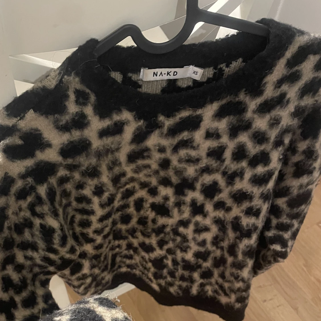 Leopard stickad tröja  - 90