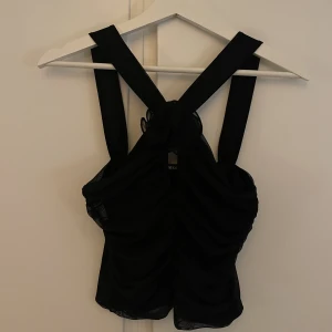 Fest topp ✨ - Använd endast 1 gång🌼