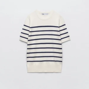 Tröja - Säljer då den inte kommer till användning🫶