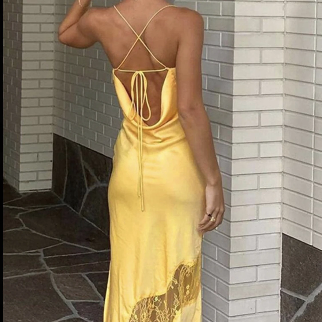 Gul klänning  - 90