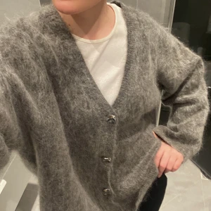 Mohair kofta - Endast använd en gång!! Nypris 600kr💖köparen står för frakten