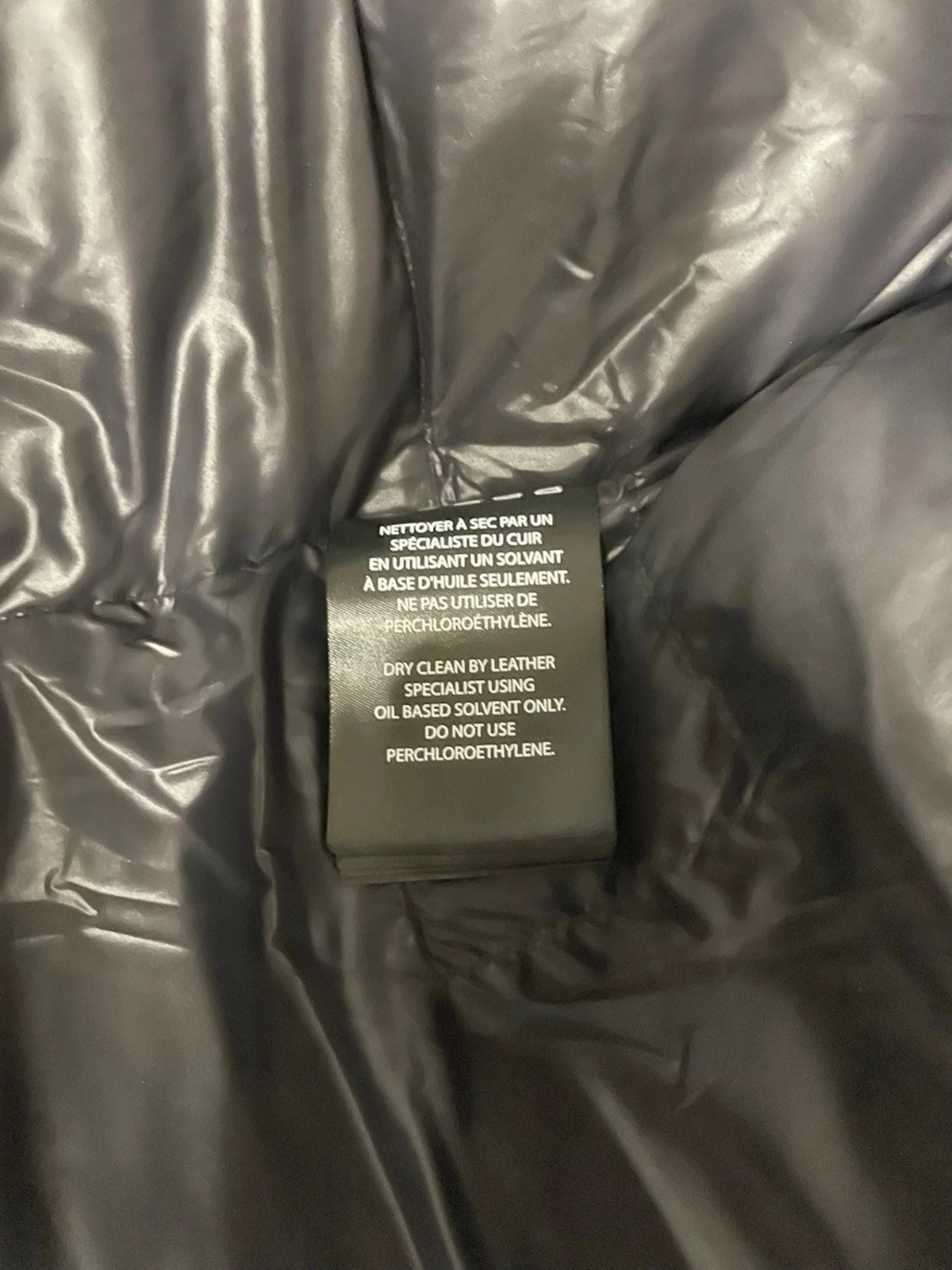 Svart lång dunjacka med pälskant från MACKAGE - 5