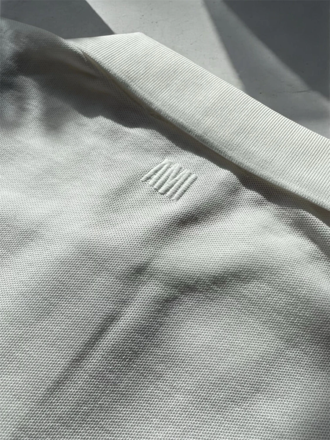 Vit pikétröja från Ami - 2