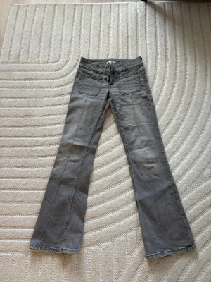 Bootcut jeans - Inga defekter