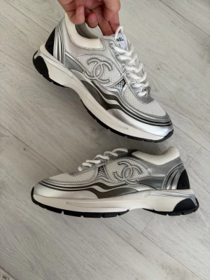 Chanelle CC silver shoes - Size 44, true to size. As new, never worn. 
