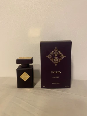 Initio Side Effect 50ml EDP - Hej, säljer nu en initio side effect som rymmer 50ml och har 47ml kvar, Självklart äkta 