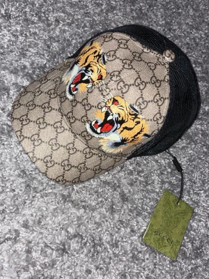 Guccii keps  - Tiger cap