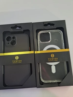 Iphone 15 mobil skal - Två snygga mobil skal iphone 15 säljer de för billig pris båda tillsammans säljer jag för 100 kr bara