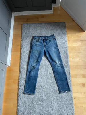 Blå raka jeans från Levis - Otroligt snygga och bra passform