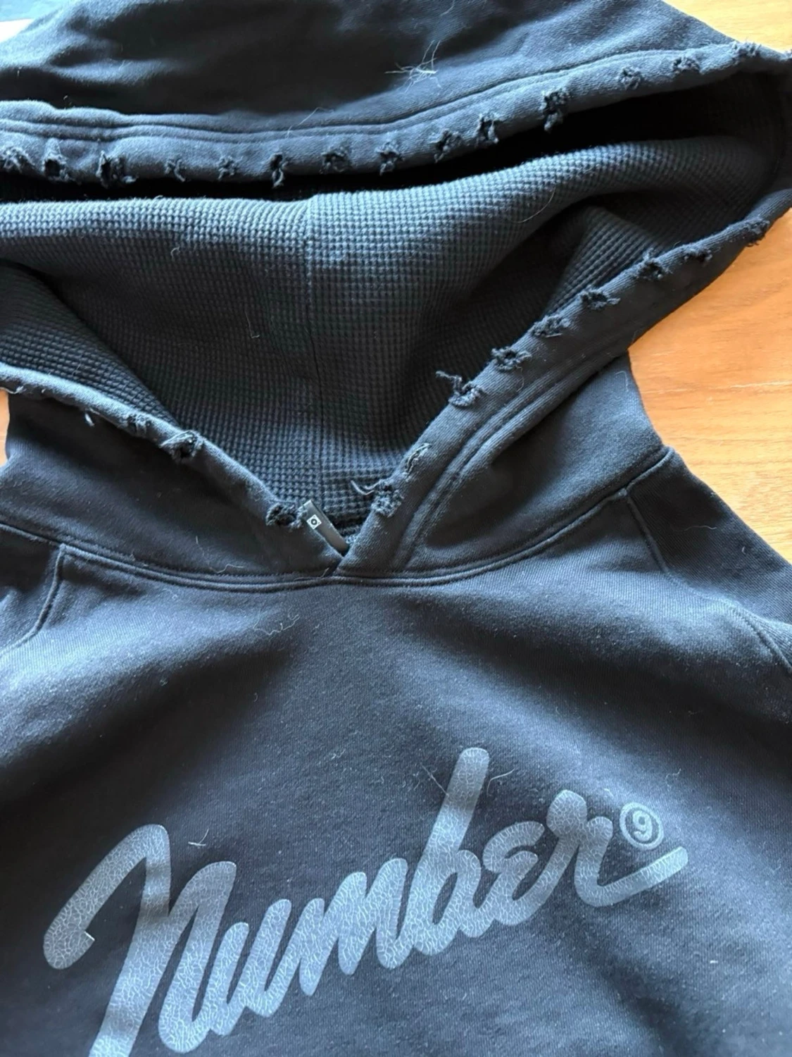 Svart hoodie från Number 9 - 3