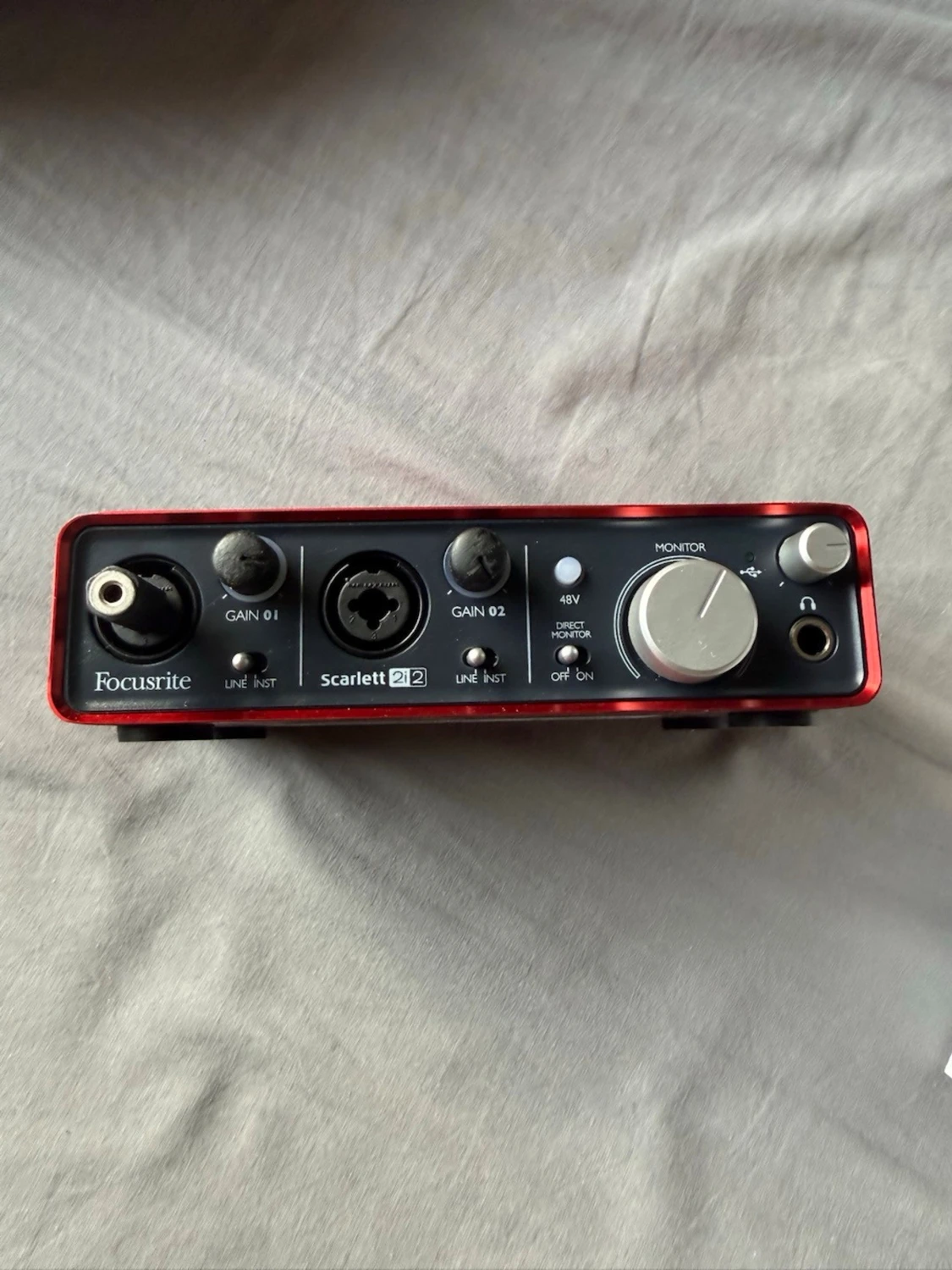 Focusrite Scarlett 2i2 ljudkort - 2