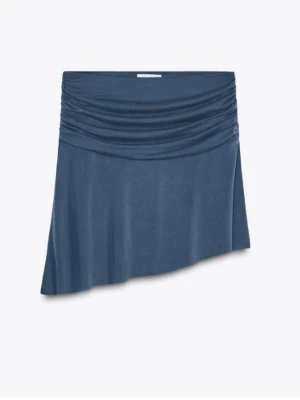 SÖKER - Söker denna kjol från Zara i storlek s-m🙌🤗