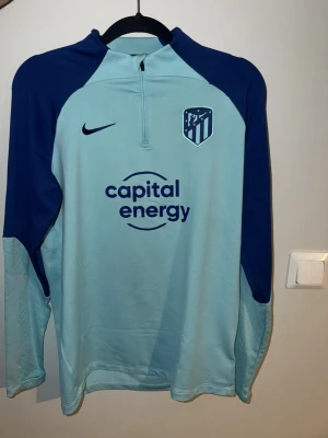 Nike Atlético de Madrid 22/23 Dri Fit - Använd fåtal gånger, perfekt för träning. Passar även de som har S 
