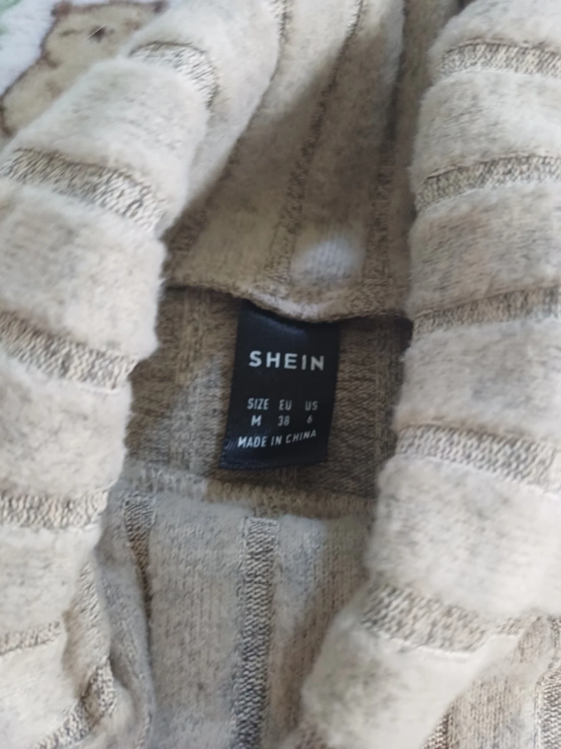 Beige ribbad polotröja - 3