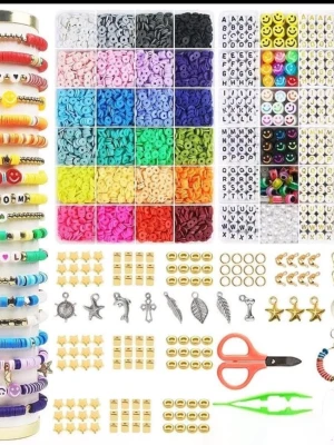 Stort pärlset för smyckestillverkning - Säljer ett komplett pärlset med massor av färgglada plastpärlor, bokstavspärlor, smileys, berlocker i metall, elastisk tråd, sax och pincett. Perfekt för att skapa egna armband, halsband och andra personliga smycken. Allt kommer i en praktisk förvaringslåda.