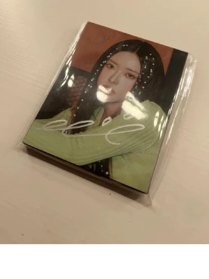 Hyeju album - Hyeju signed album + pcs