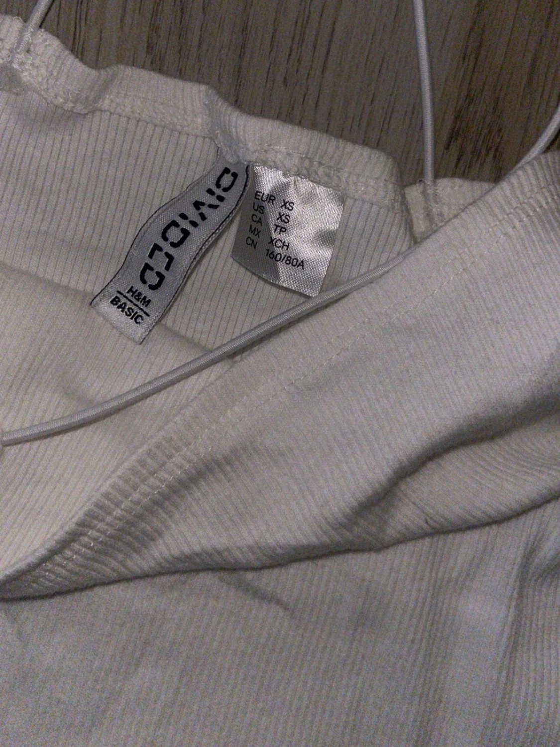 Vit jeanskjol med slitningar - 3