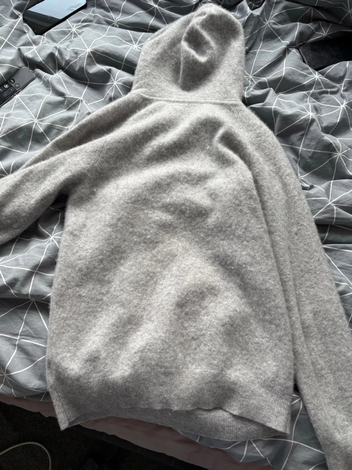 Ljusgrå hoodie från Davida - 2