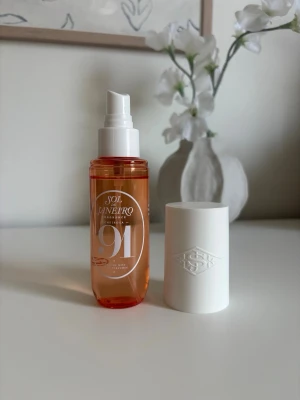 Sol de Janeiro 91 Parfym Mist 90ml  - Parfym mist från Sol de Janeiro i doften 91, 90ml. Lite använt, se bild för mängd kvar🫶🏻