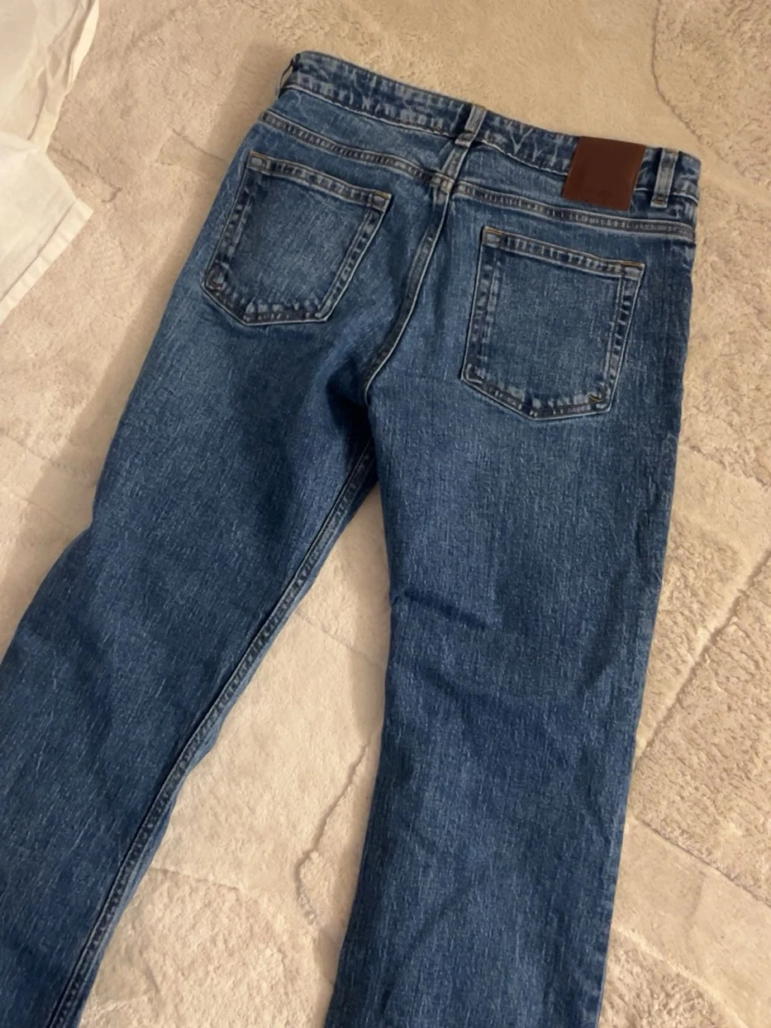 Blå midvaist jeans - 1