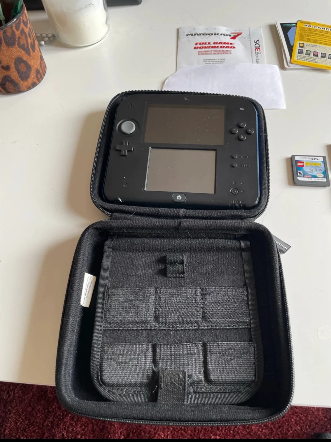 Nintendo 2DS med spel och fodral - 2