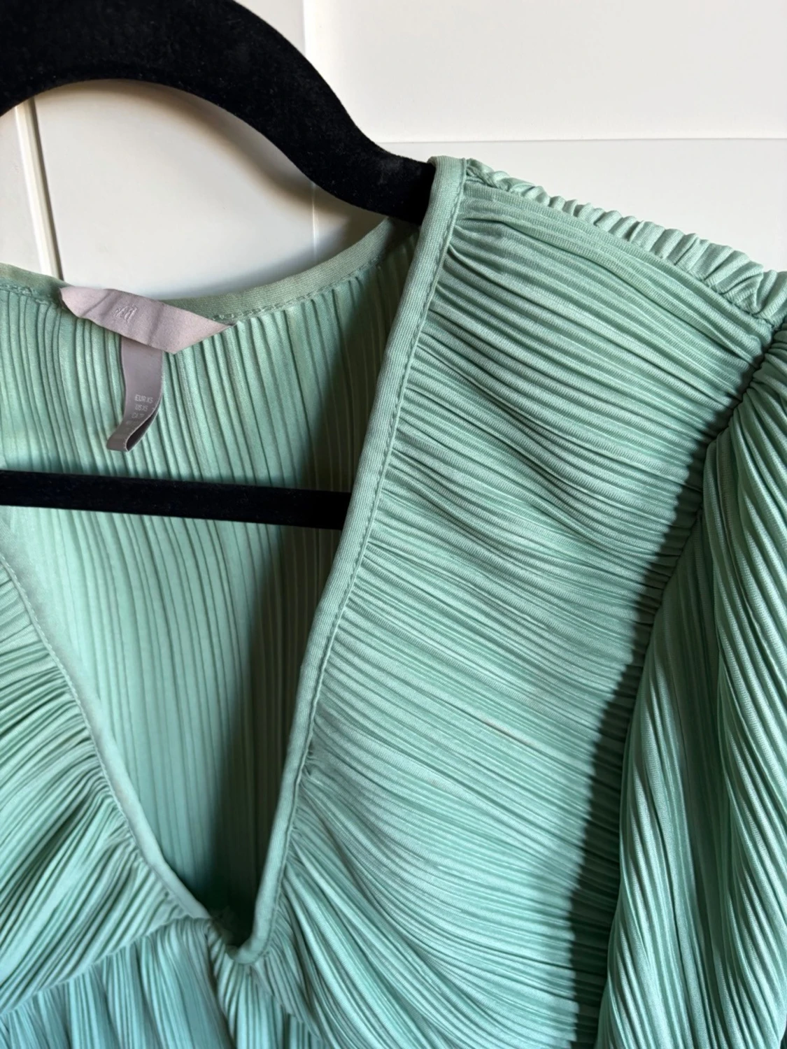 Ljusgrön plisserad klänning H&M - 1