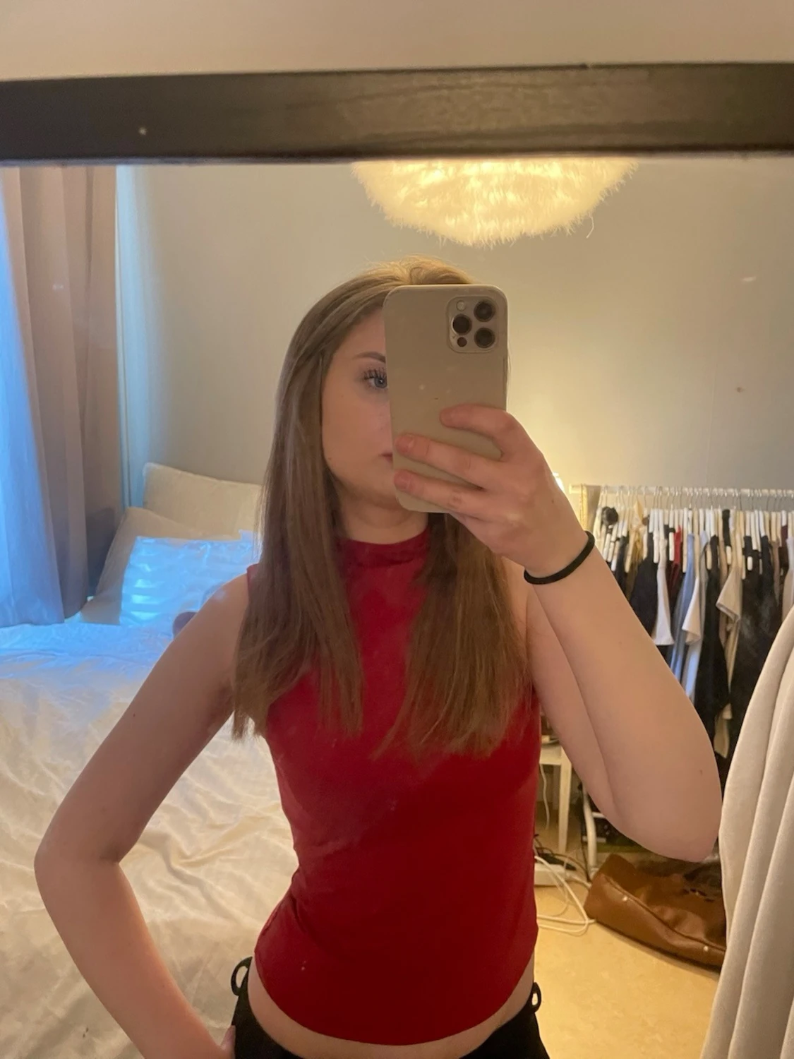 Röd ärmlös topp med hög hals - 2