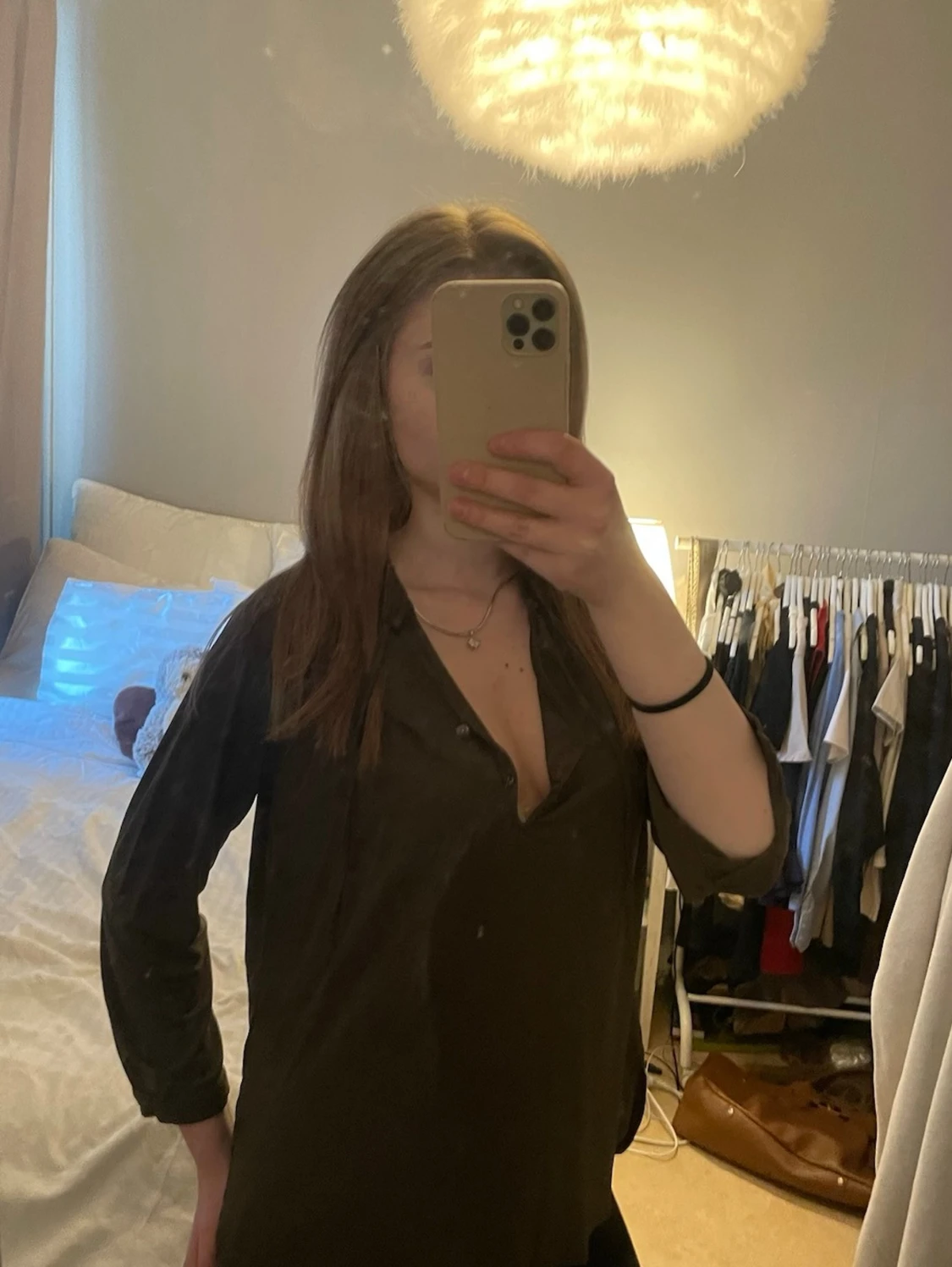 Mörkgrön blus med trekvartsärm - 1