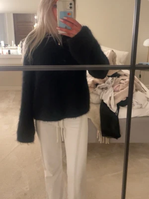 Mohair tröja - Svart stickad tröja från hm edition i mohair 
