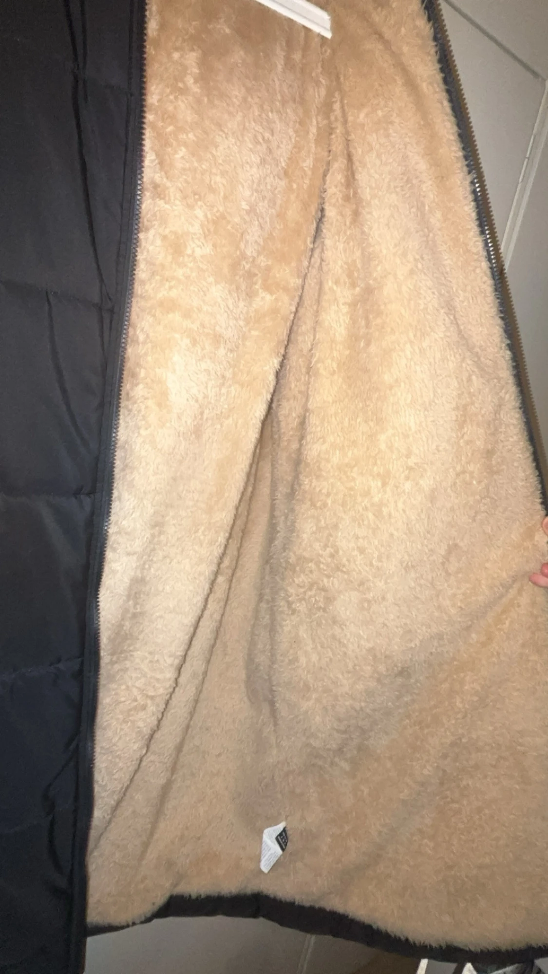 Svart lång dunjacka med huva - 3