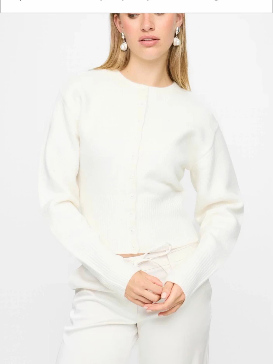 Vit  kofta med knappar - 1