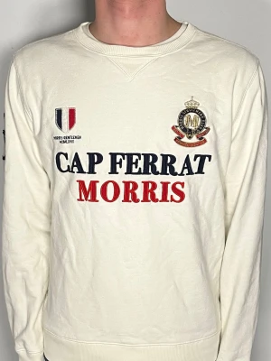 Morris tröja - Säljer en ritkigt snygg och trendig Morris tröja i fint skick, storlek S, vid frågor är det bara att skriva //Gramenti