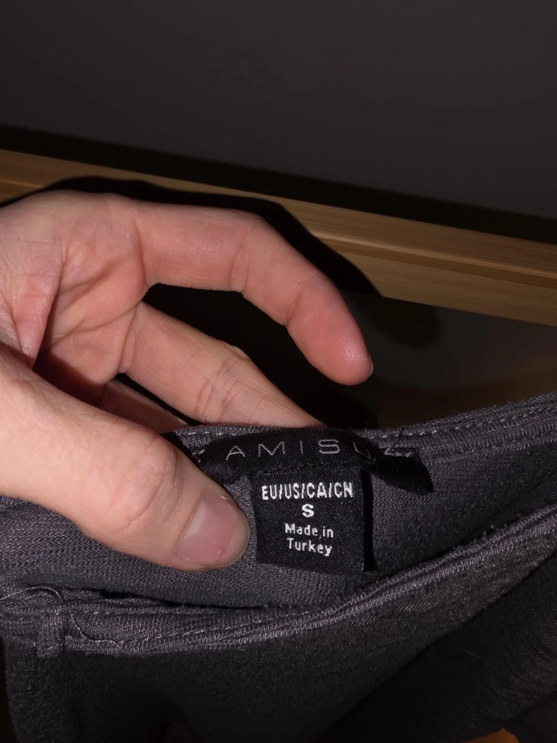 Mörkgrå axelbandslös topp - 1