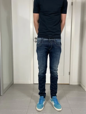 Replay Anbass Jeans  - Säljer nu dessa Replay Anbass Jeans, W30 o L32, skriv för fler bilder/frågor🙌🏼