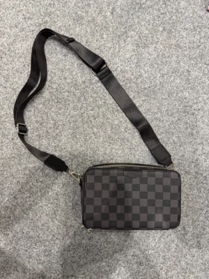 Black mens shoulder bag - As new, 