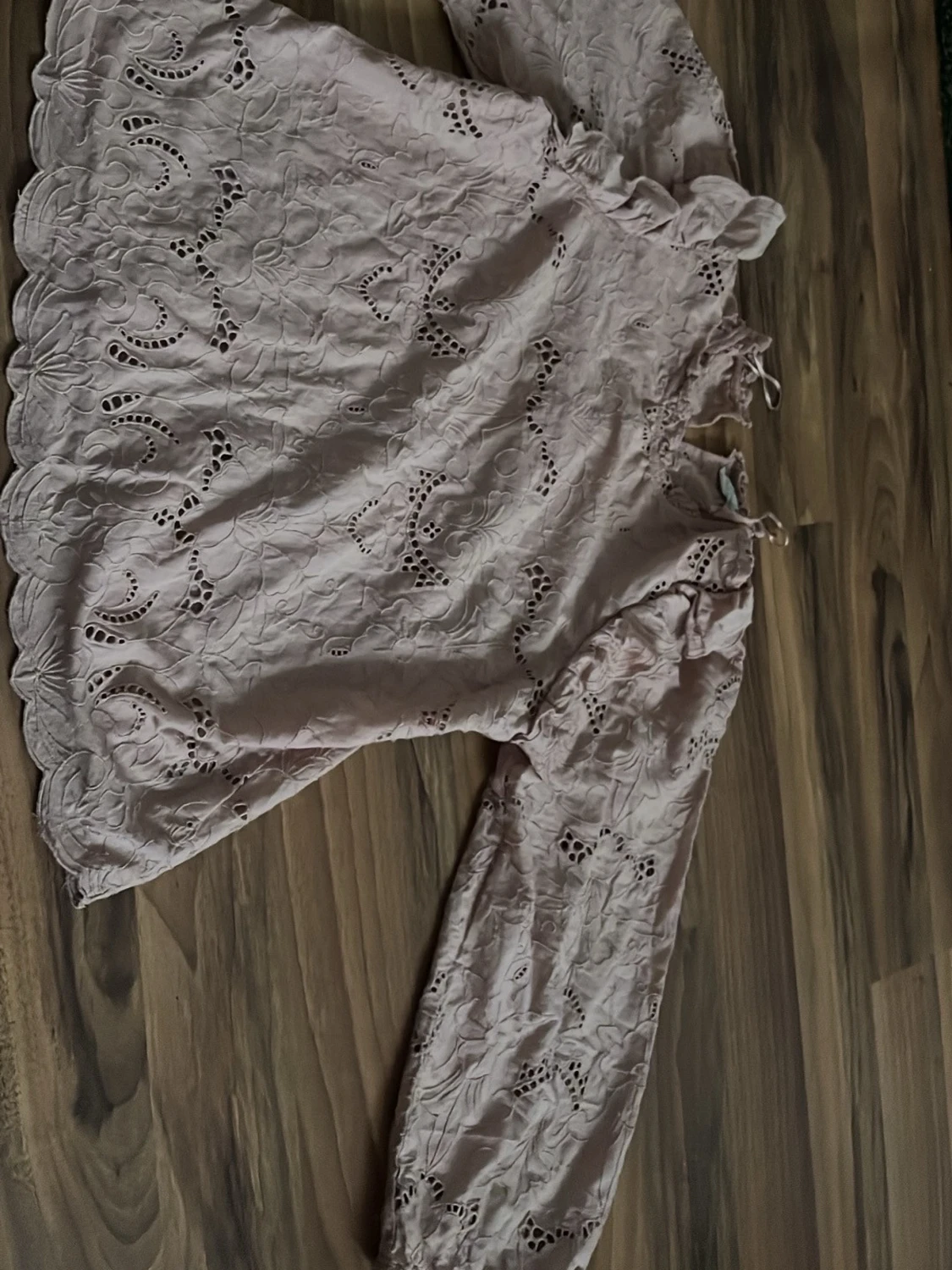 Rosa blus med broderade detaljer - 3