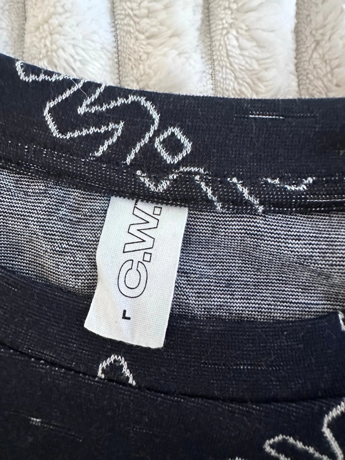 Svart långklänning med logotypmönster - 2