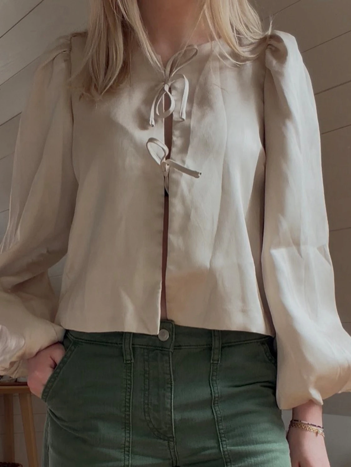 Blus neo noir
