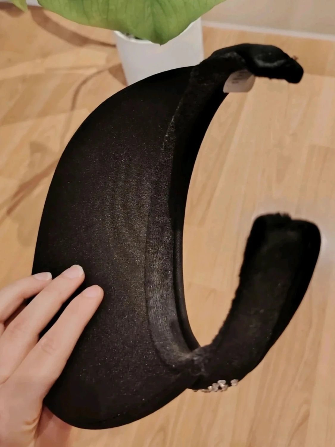 Svart visirkeps med strassdetaljer💎❤️  - 1