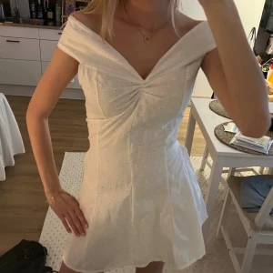 Meet me there klänning - Så fin klänning från meet me there i strl XS/S🩷