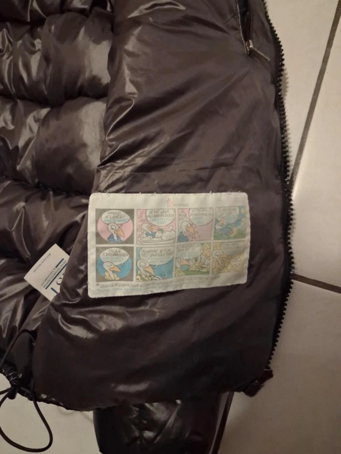 Moncler Jacka storlek M  - 2