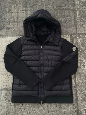 Moncler cardigan  - Mörkblå Moncler cardigan 