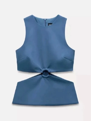 Zara topp - Jättefin blå zara topp som har använts 1 gång. Skriv till mig för bilder på den.