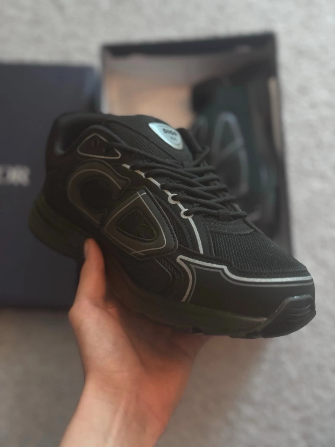 Svarta Dior sneakers med silverdetaljer - 1