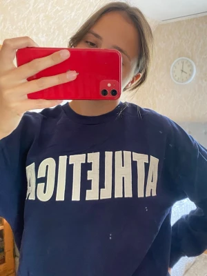 Sweatshirt med text - Sweatshirt i storlek L för en oversized fit