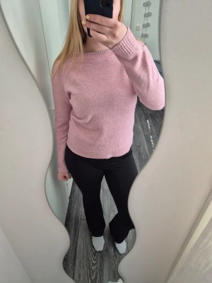 Rosa stickad tröja - Jättefint skick❣️Säljer då den är lite liten