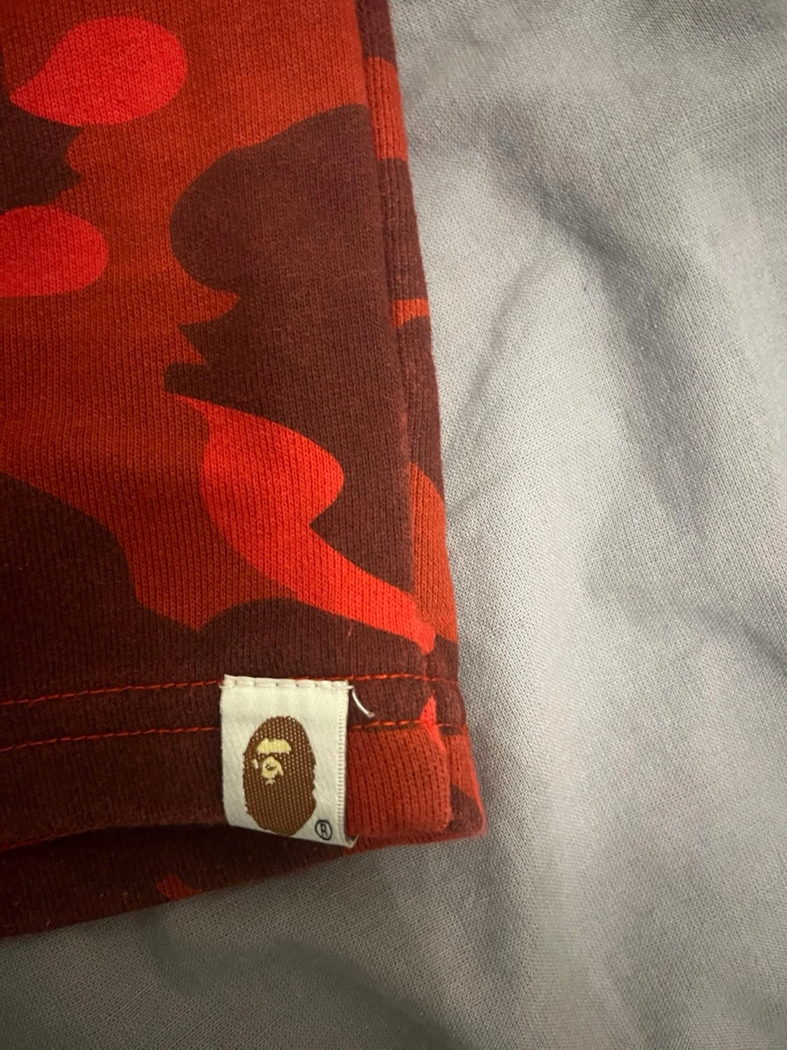 Röda camo shorts från Bape - 2