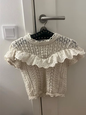 Zara topp - Super fin beige stickad zara topp❣️