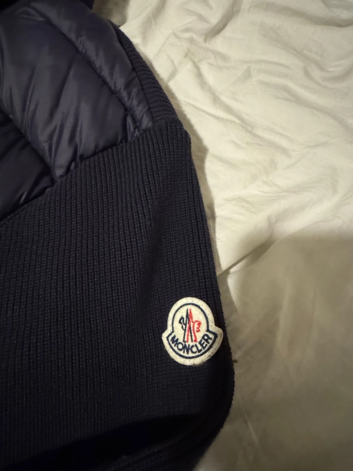 Mörkblå dunjacka från Moncler - 1
